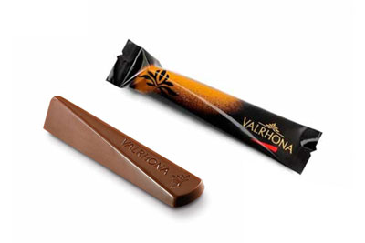 Valrhona Eclats 39% Milk Chocolate 1kg - 244 Pieces
